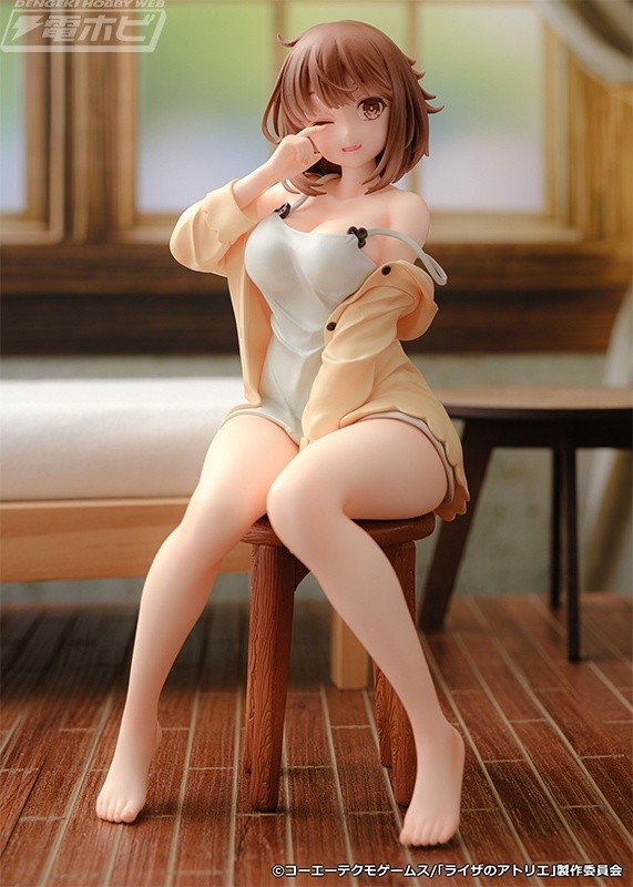 《莱莎的炼金工坊》莱莎新手办 睡眼惺忪的少女